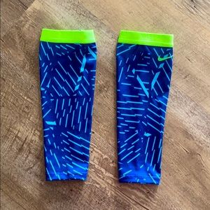 Nike calf sleeves